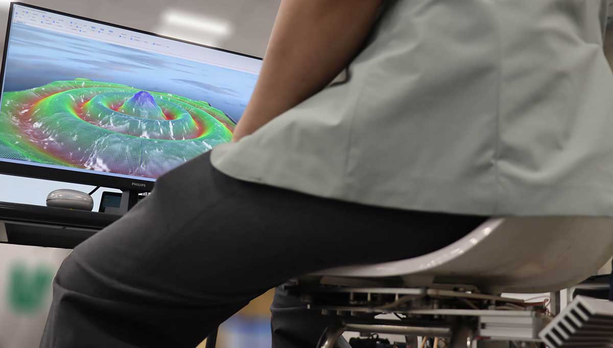 The conceptual demo displays 3D waves according to the volume of breath.