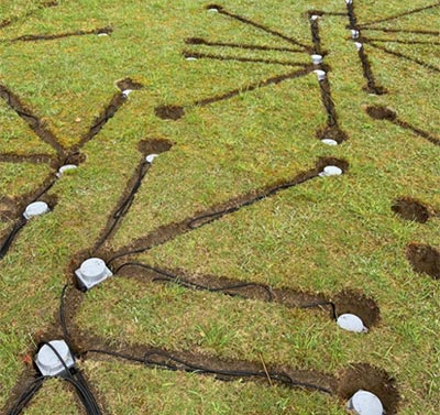 The team also conducted a demonstration experiment by burying the antennas at a Murata site.