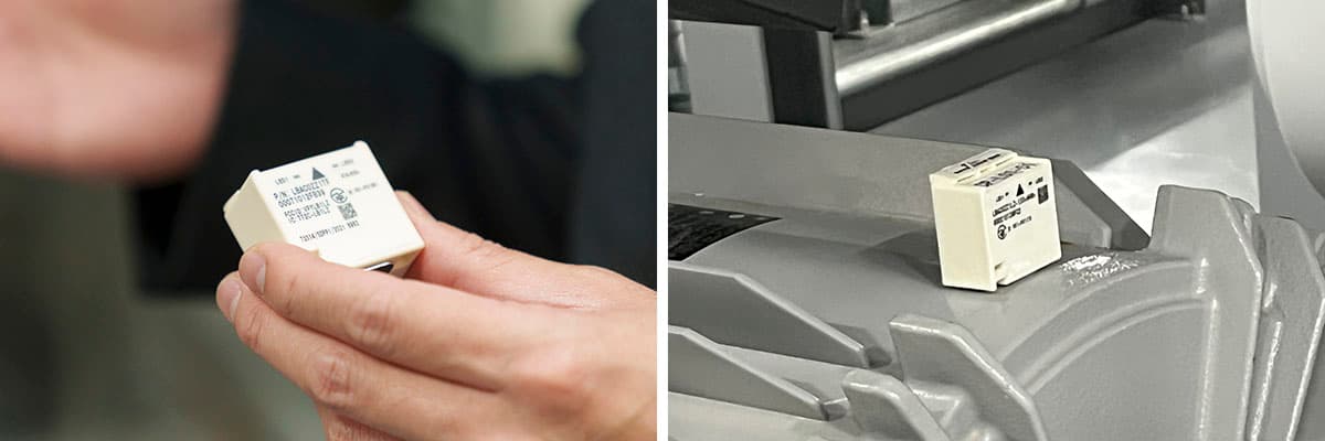 Image of Vibration sensor and example of mounting a vibration sensor to a motor