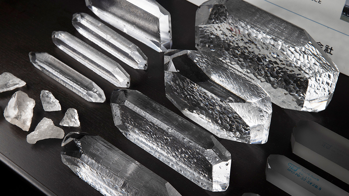 Image of artificial crystals