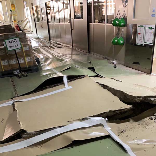 Scene inside the plant immediately after the earthquake